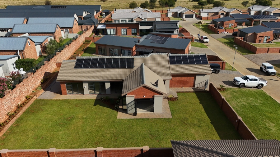 3 Bedroom Property for Sale in Van Der Hoff Park North West